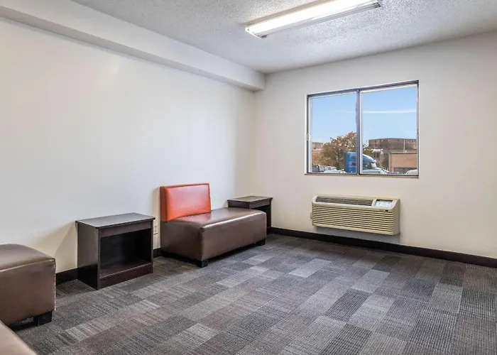 Motel 6-Elk Grove Village, Il